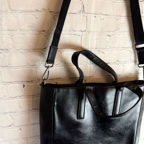 Matt & Nat Black Men Laptop Bag 14x14x3.5 - Picture 2 of 15